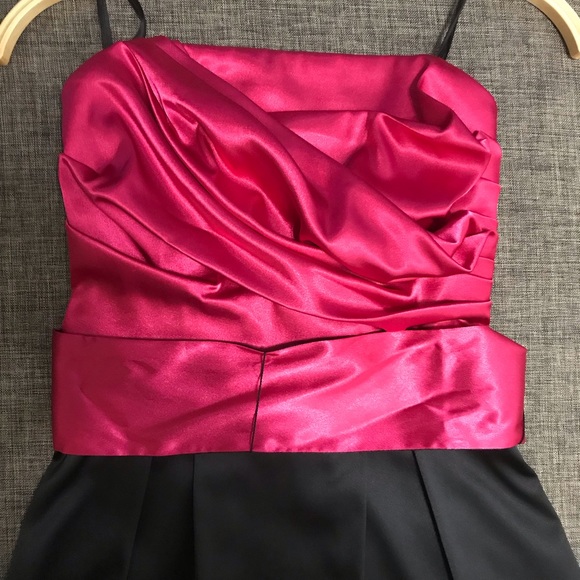 Le Chateau Tube Dress - Picture 6 of 7